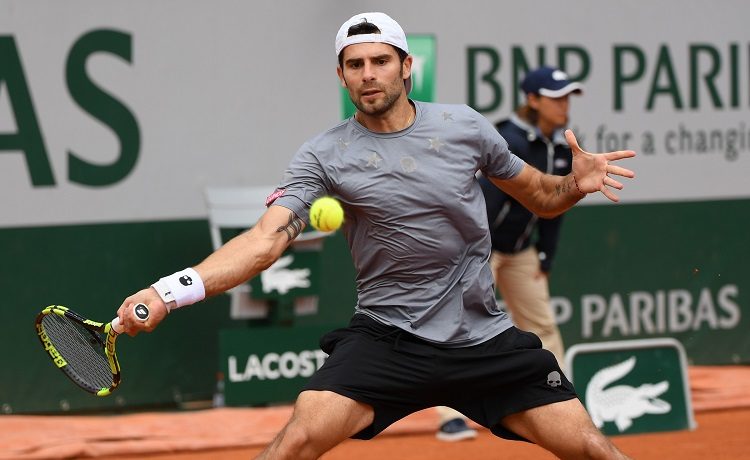 Simone Bolelli's tennis racquet