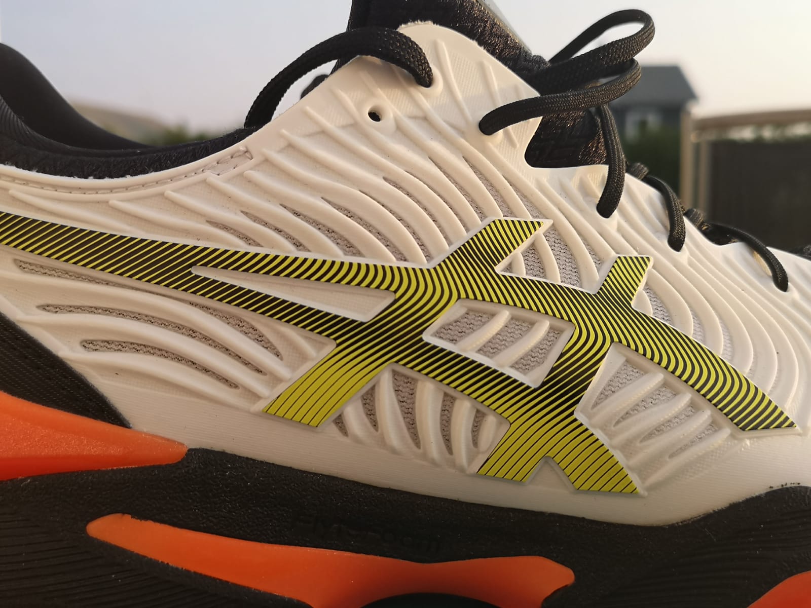 シューズ asics - Asics COURT  FF 2 Cut in half: ASICS Court FF 2 Review | RunRepeat