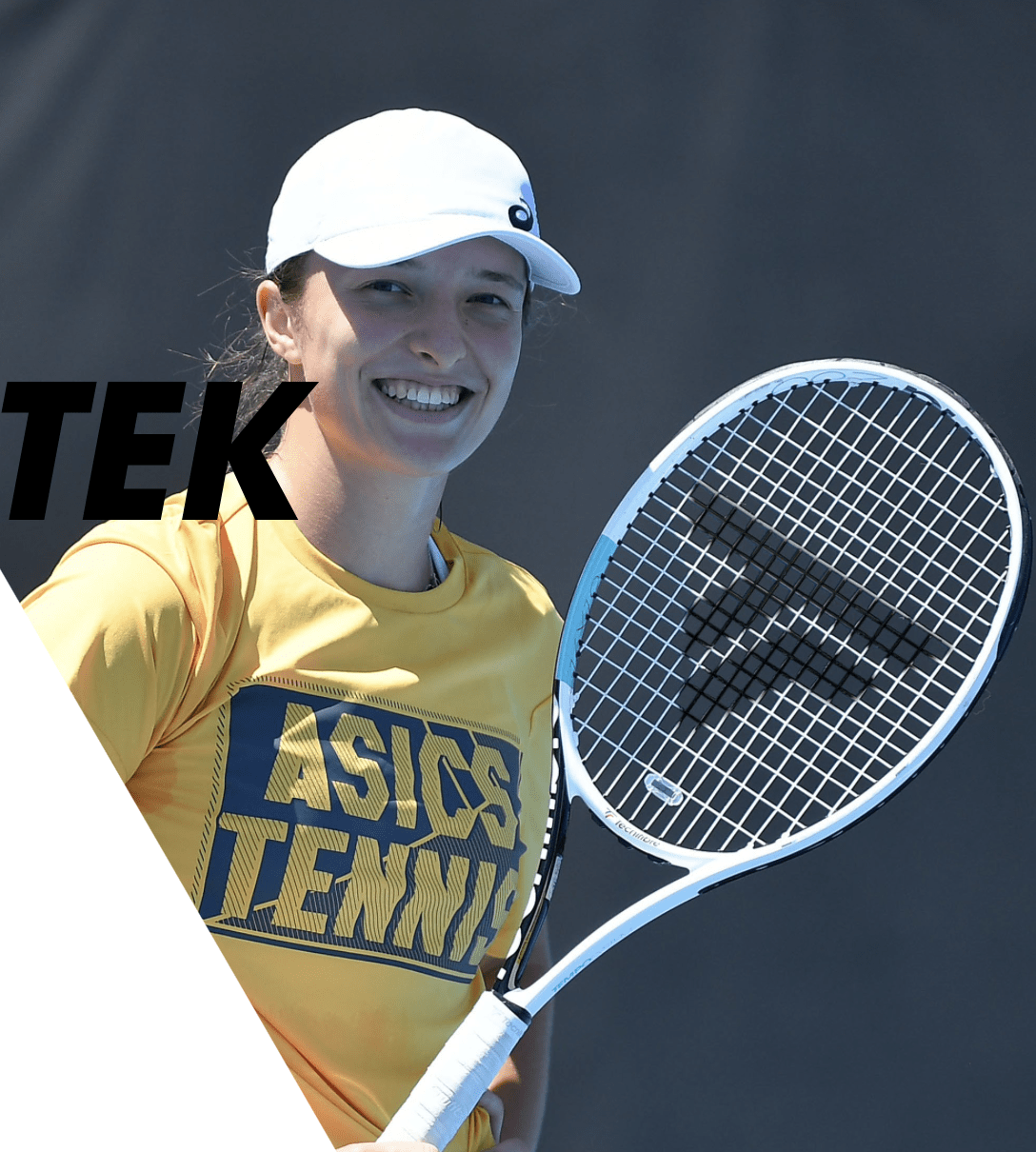 Iga Swiatek's New Racquet - Tennisnerd.net