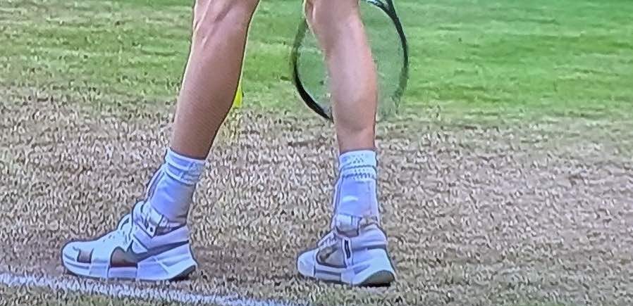 Jannik Sinner's new shoes - Tennisnerd.net