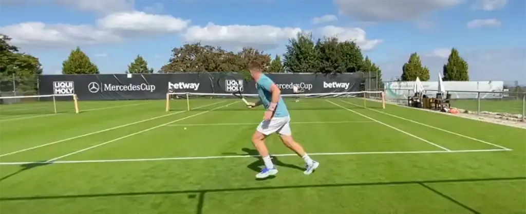 tennis on grass