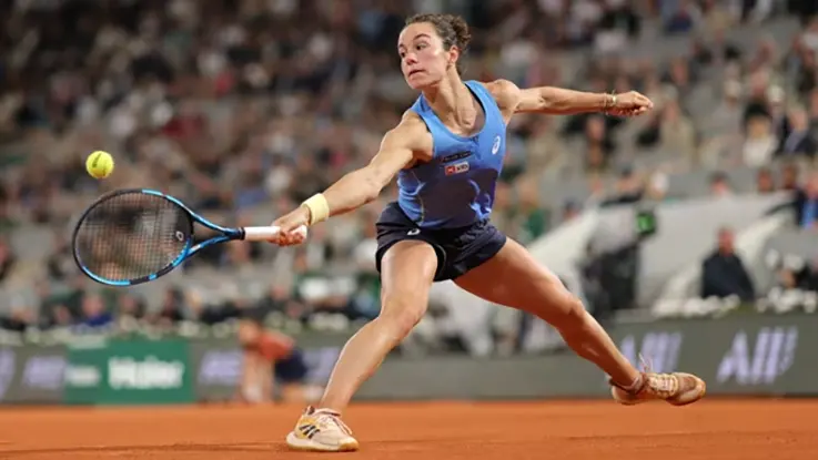 lois boisson racquet