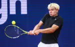 Diego Dedura-Palomero racquet