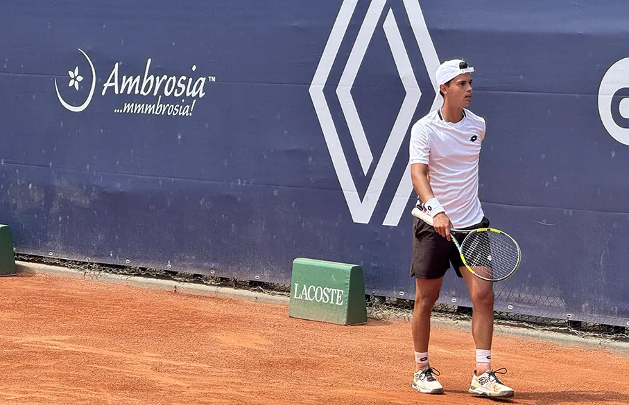 Alejo Sanchez Quilez Racquet – Player Profile