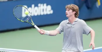 Dane Sweeny racquet